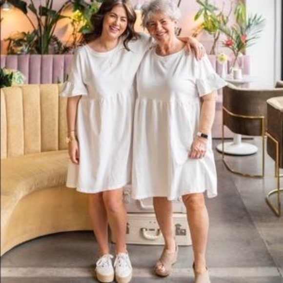 Jillian Harris' Jilly Box x Jardine’s Domain Road Trip Dress - Size M - Picture 4 of 7